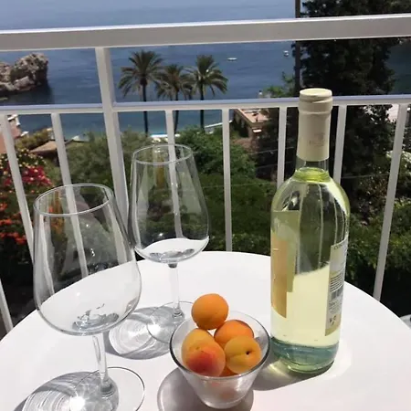 A Due Passi Dal Mare Taormina