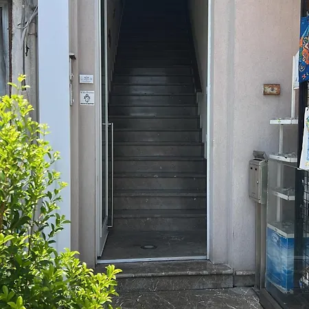 A Due Passi Dal Mare Bed and breakfast
