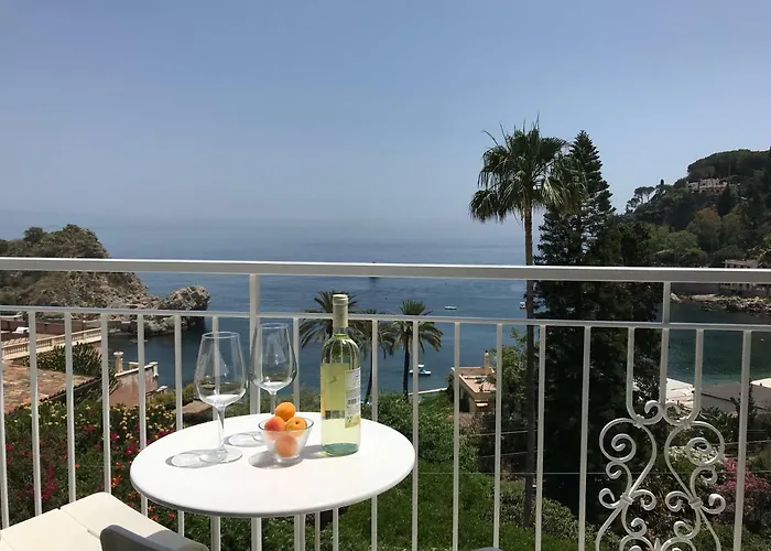 A Due Passi Dal Mare 타오르미나