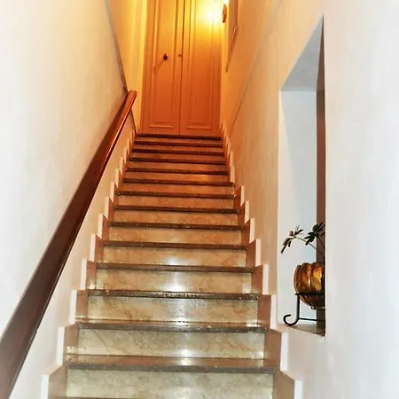 فندق مبيت وإفطار A Due Passi Dal Mare 4*