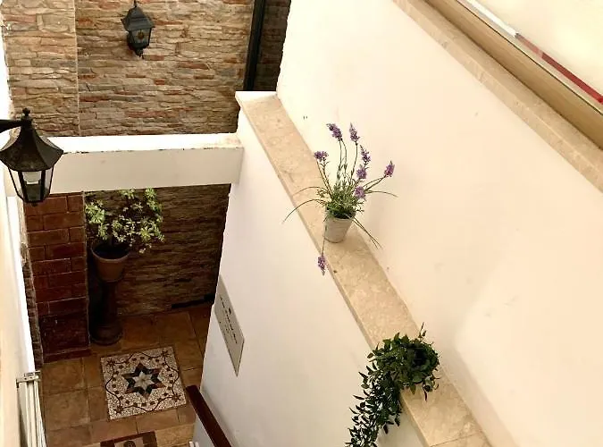 A Due Passi Dal Mare Bed and Breakfast 3*