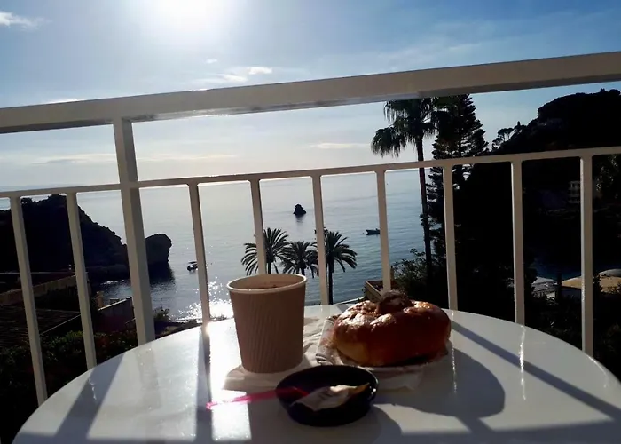 A Due Passi Dal Mare 3* Ταορμίνα